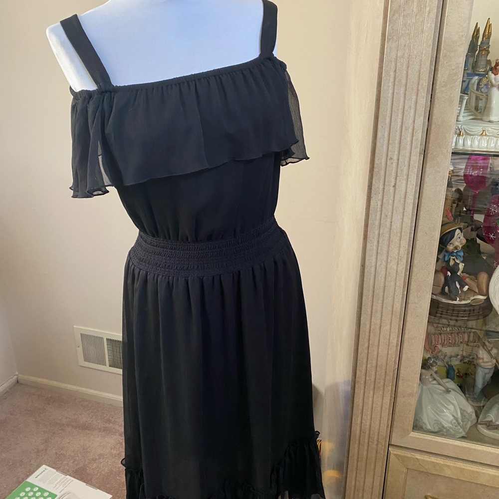Black Tommy Hilfiger Peasant dress -Like new - Picture 3 of 5